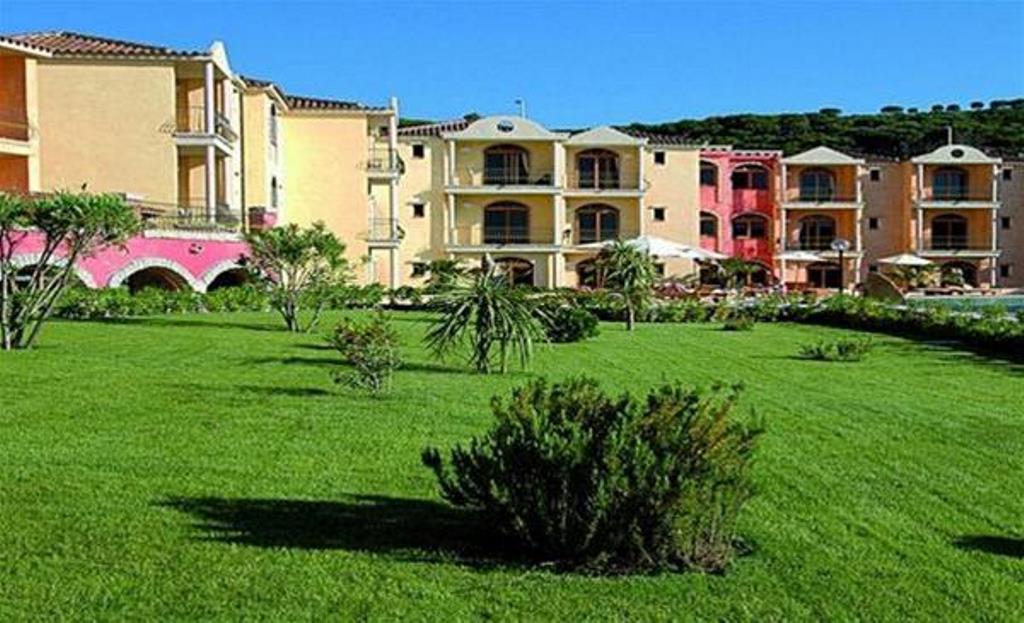 Club Esse Posada Palau Buitenkant foto