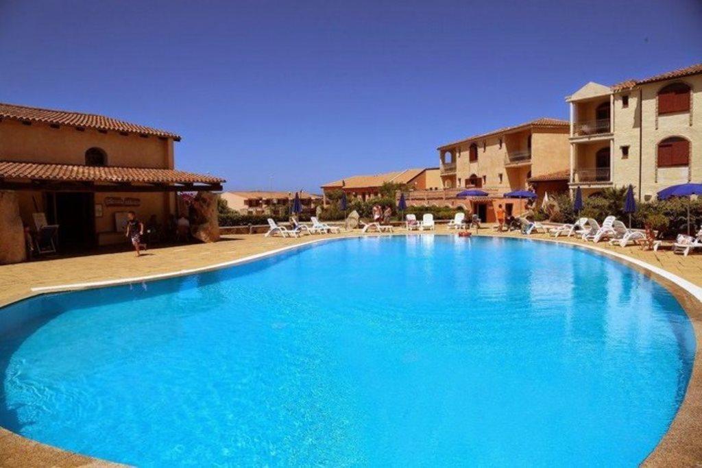 Club Esse Posada Palau Buitenkant foto